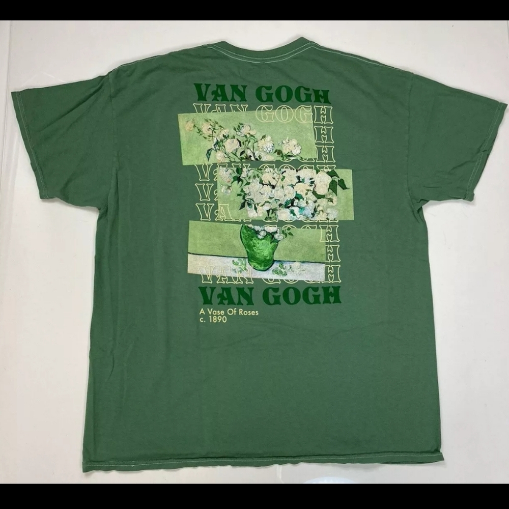 Vintage Van Gogh A Vases Of Roses c. 1890 Art Graphic T-shirt Pierce Archive